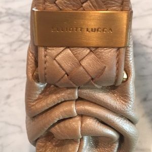 Elliott Luca Purse.